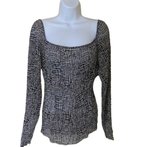 ---  Printed Blouse with Deep Square Neckline Size 14 - Picture 1 of 4
